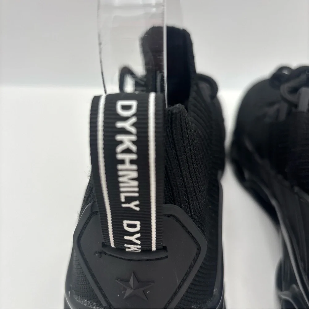 Men's Black‎ Athletic Shoes